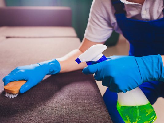 הילד לכלך את הספה? איך כדאי לנקות? הילד לכלך את הספה? איך כדאי לנקות?