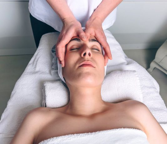 קוסמטיקאיות ברמת גן